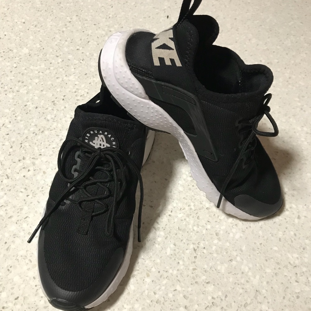 Hurache Nike Shoes